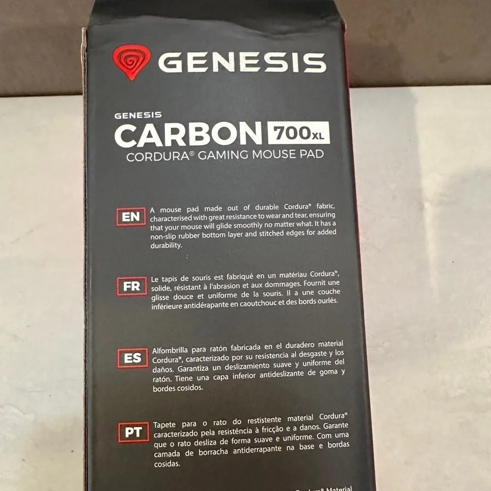 Genesis Mouse Mat Carbon Logo 700 XL 400mm x 450 mm - Picture 4 of 7